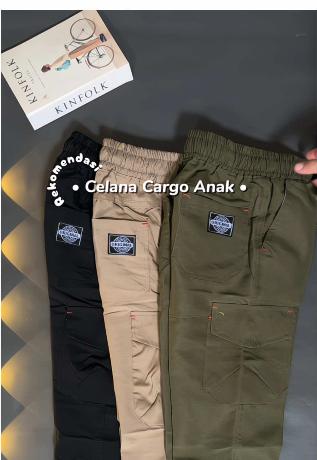 Celana Cargo panjang anak yang lagi viral. Dari usia 1-12 tahun. Uda punya celana anak ini belum bun? #celanaanak #celanacargoanak #celanapanjanganak #celanacargo 