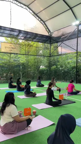 today’s yoga x padel session! #fyp #yoga #padel 