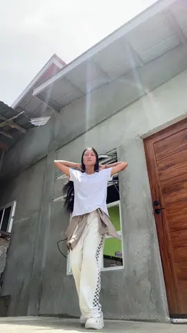 ang likot mo HAHA dc : @Caleb Green #down #dance #trend #fyp #cover 
