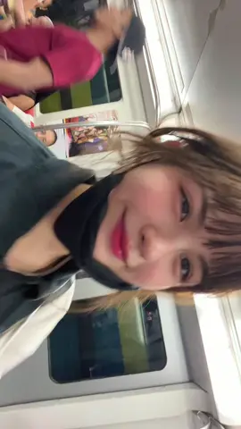 Quién usa tacabocas en pleno 2025? 🤨 JAJAJA, perdón andaba enfermita  #caracas #trend #contenido #fyp #metro 