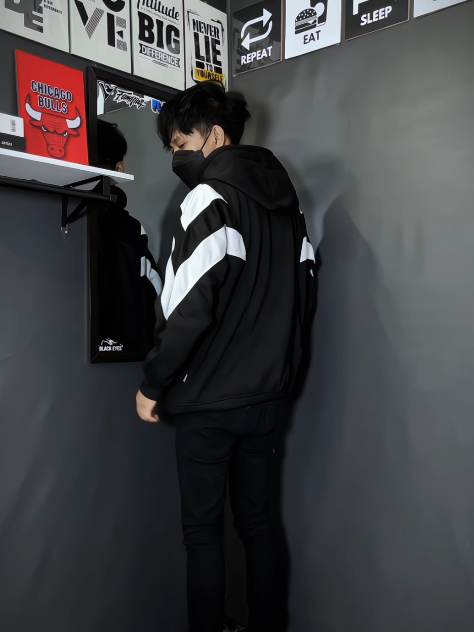 rekomendasi hoodie simpel kece .. kalian wajib punya pokok nya !! stok terbatas 🗿 !! #hoodie #rekomendasihoodie 