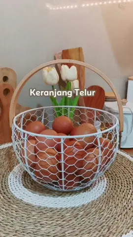 ini muat banyak 1 1/5kg masuk telur nya  bahkan masih ada space ruang ...