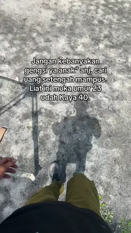 Btw siapa yg kerjanya masih pake alat ini? #kuliproyek #tekniksipil #surveyor #fypppp 