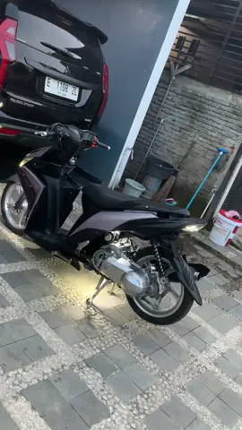 gabut aja 🤙🏻 #miom3 #miom3modifikasi #ojitstyle⚡🥶 #lewatberanda #fyp 