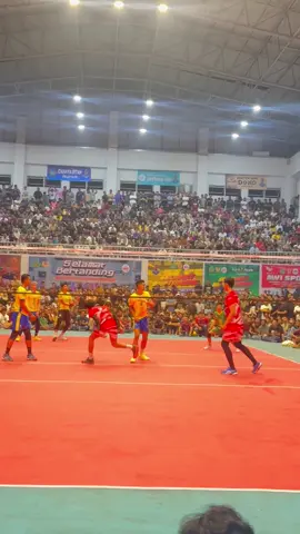 Pukulan keras boy Arnes 📛📛💥  #voliindonesia #promoseruweekend #boyarnes #fyp #viral #brekketek 