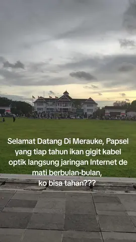 Kurang sabar apa orang2 di Merauke ini...  Hanya di Merauke sinyal setahun sekali de hilang tanpa stom stom berbulan-bulan [embarrassed]