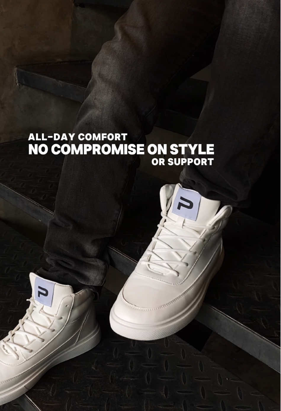 Putihnya tegas. Desainnya clean.
 Bogota High White bukan sekadar sepatu, ini statement gaya lo. 👟⚡️
 
 Buat lo yang nggak suka ribet tapi tetep pengen keliatan berkelas ini jawabannya 🔥
 
 #PaulmayBogotaHigh#BogotaHighWhite#HighTopStyle#StreetwearEssential#WhiteSneakersMen