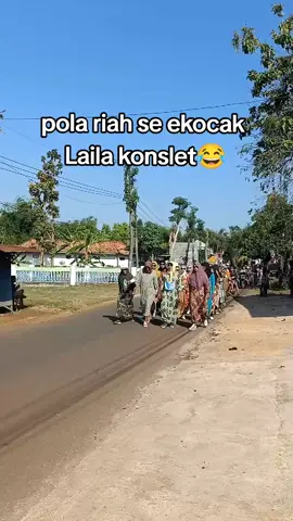Laila konslet😅 #gerakjalanlucu  #masukberanda #fypシ゚ #laila  #maduraviral 