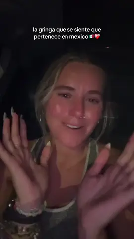 aveces me abruma la sensación de querer estar de vuelta en México. se siente mi hogar más que donde vivo🥺🇲🇽