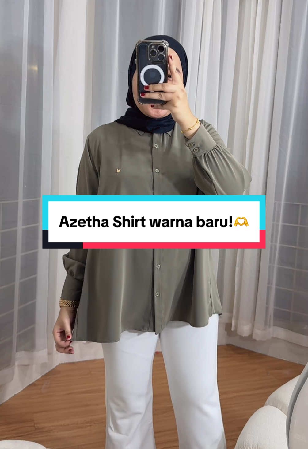 Cuakeeeep pooolll!! Cuus beb check outttt!! Bener2cakeeep✨✨✨ #bydolla #kemeja #kemejakerja #kemejacasual 