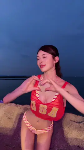 別府スパビーチでもハニーフラッシュかましてきたよん🍯❤️⚡️ ファンの方にも会えて幸せな1日を噛み締めた🥹🫶🏻 thank you💋 #別府温泉ぶっかけフェス  #サイバージャパンダンサーズ  #bobフェス 