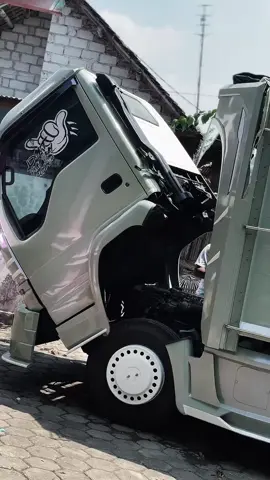 2014hd cahs 245jt nego kredit dp100jt wa 085942943271#makelarcilik #jualbelitruckberkualitas #trukmbois #herexstyle #elfmbois 