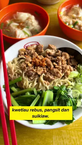 ayo jalan ke dalam air biar bisa mampir ke Bakmi pinus BUKA TIAP JUMAT SAMPAI MINGGU 07.00 - 15.00 Terima pesanan Hub. 0838-9298-2373 source animation : AZ_Mediaofficial IB : ayamnagiih.pky #fyp #bakmihalal #tangerang #poris #bakmiayam 