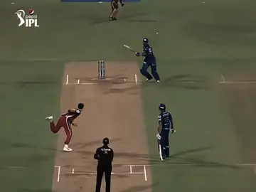 Mitchell Starc vs Aggressive Pollard | 🔥🗿😫 . . . . . . . . . . . #foru #ilu #grow #cricket #geniuseditz6 