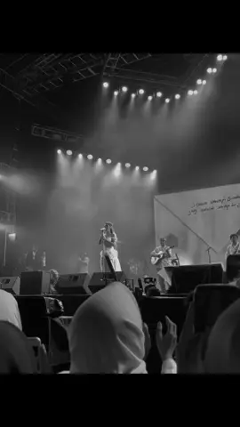 #bertaut #nadinamizah 