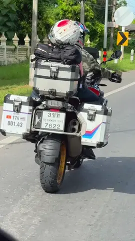 มาออกทริปเปล่ามาเปลี่ยนที่นอน😂#bmwgs1200 #ยานแม่ #ฝากติดตามช่องใหม่ด้วยนะ #เปิดการมองเห็น 