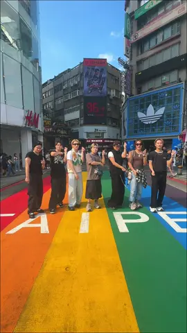 #ShaveIcechallenge 🌈✨ at TAIPEI #BBZinTAIPEI  #BBZ_ShaveIce #BALLISTIKBOYZ 
