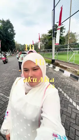 vlog kali ini super hectic karena jadwal foto wisuda,trus lanjut ke Kopi Klotok dan jalan-jalan ke Malioboro! besok kita mau kemana lagi yaa? #AlsaVlog #fyp #Vlog 