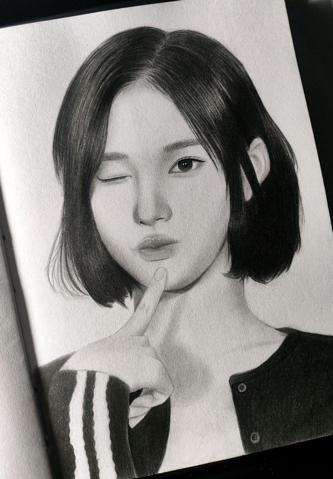 akhirnya jiwoo.  #jiwoo #hearts2hearts #fyp #gambar #sketch 