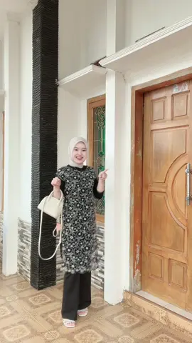 Outernya cakep poll ni buat kondangan 