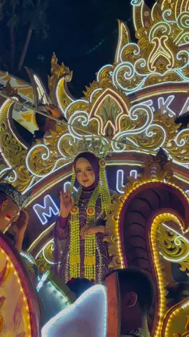 Kesenian madura ditambah madura lilin🫶🏻 selamat atas juaranya@SEMANGGI EMAS Makeup cantikku by @Ima_wedding46 #CapCut 