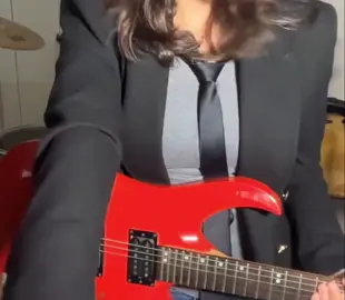 🎸#🇮🇶 #foryou #fypage #guitar #coversong 
