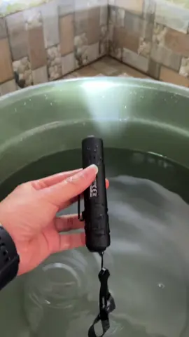 senter led flashvoy anti air cahaya terang#senterled #senteflashvoy #sentermini 