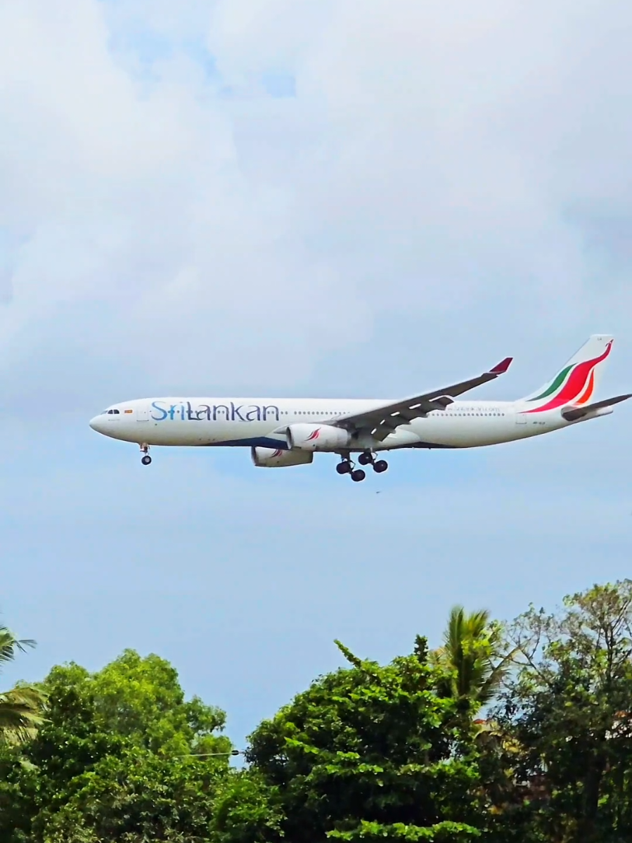 Sri Lankan Airlines a330-300  (4R-ALO) #fyp #viral #aviation #srilankanairlines #airbus #airbusa330 