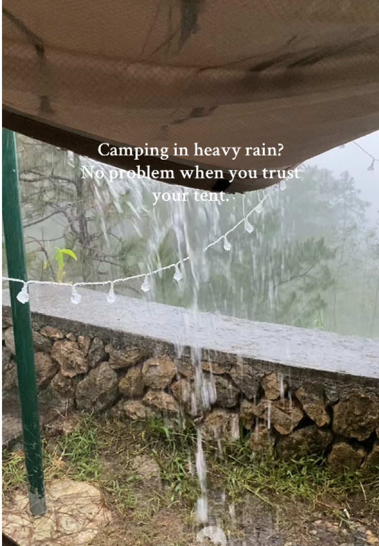 A sudden heavy rain at camp. ⛈️#campinglife 