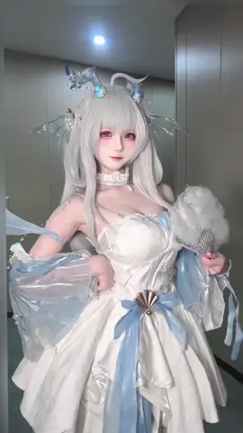 小青龙盯上你啦 #西施 #伯虎说dj摇 #叮当摇