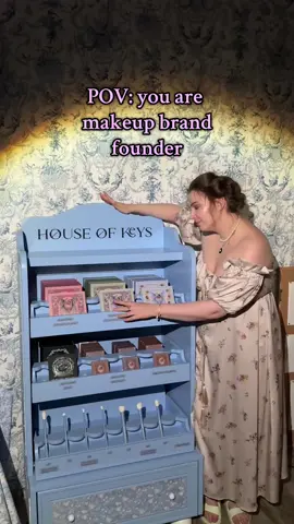 Hi I’m Ksenia - founder of House of Keys makeup brand 🤍#makeupbrand #eyeshadowpalette 
