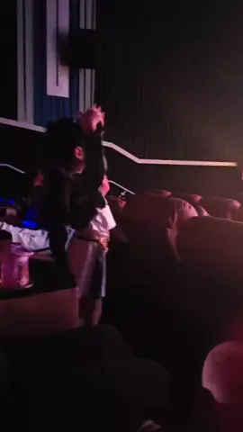 #kpopdemonhunterssingalong #huntrix #kpop #armybomb #bts please follow me 🫰🏻