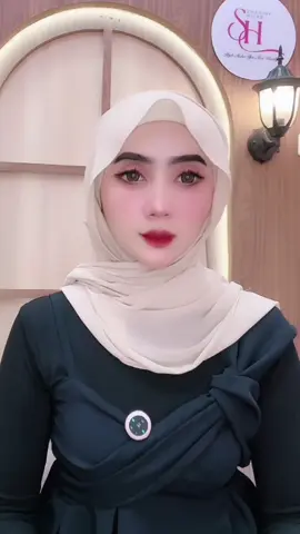 Tutorial Pashmina gampang pakai.. #pashminaoval #pashminamurah #tutorialpashmina #pashminacantik #hijabsatsetviral 