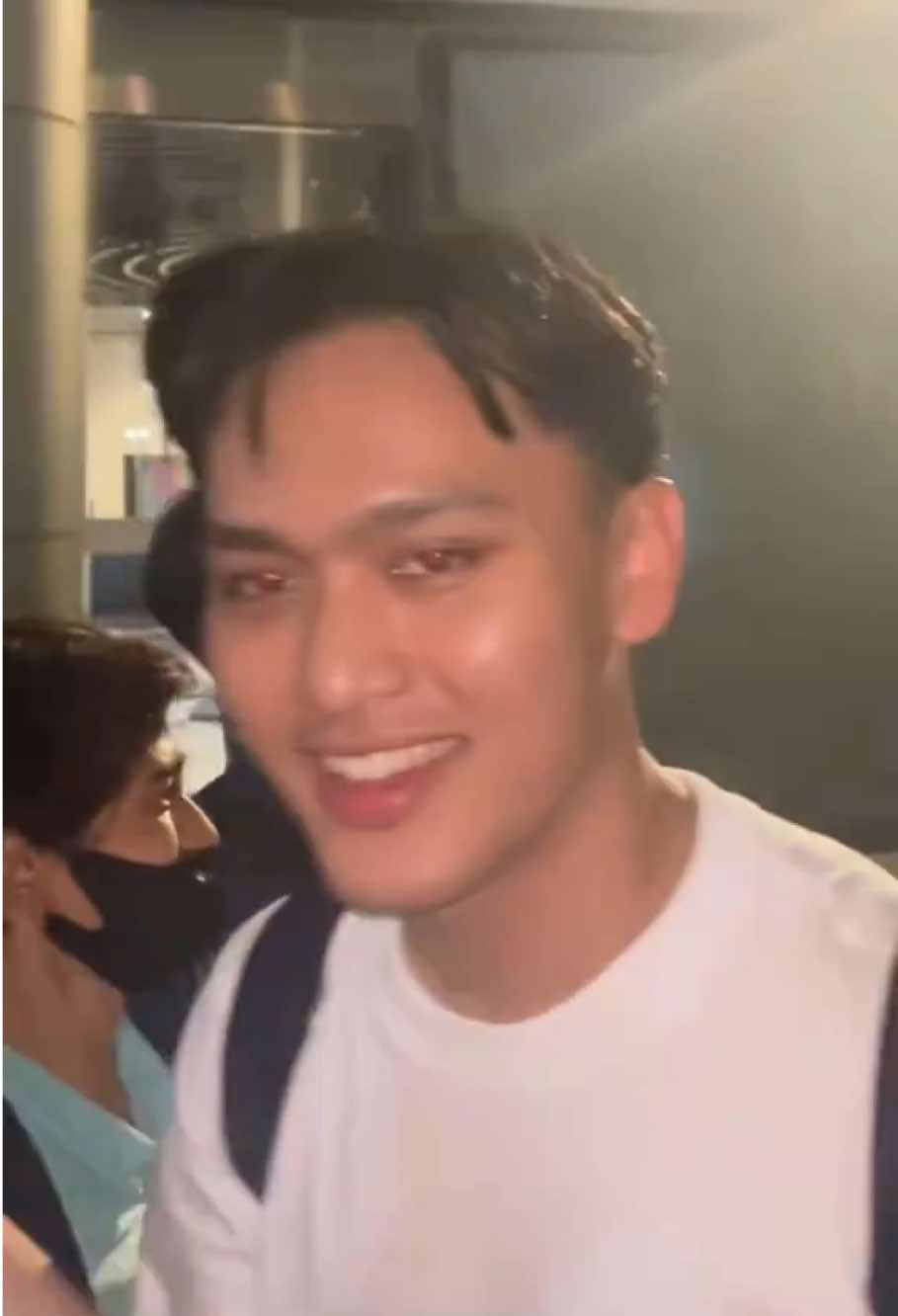 Replying to @dinonk akhirnya selesai kakkkkkk!!!!! Another version of hi-bye walaupun ga hi-bye kaya di dalem soal e hp mati pas bgt buka kamera buat jalan ke mereka. Tp terbyata dpt kesempatan disini dan lebih dr top 12 yg bs di bye-in #zahran #luthfi #dean #coc 