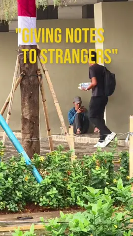 Masih berjuang kan? @Air Mineral ViCA  . . . #socialexperiment  #MentalHealth #mudproject  #semangatterus 