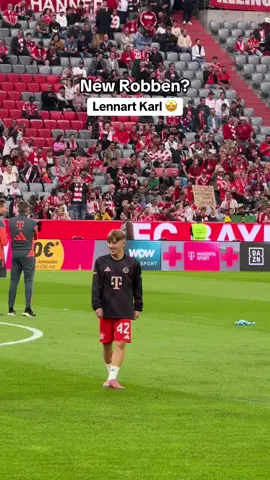 Karl 🤩 #bundesfooty #football #fußball #fcbayern #lennartkarl 
