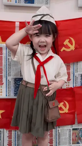 🇻🇳 Hát Mãi Khúc Quân Hành 🎤 Ca lẻ : Ruby Thuỳ Linh P/s : Ca lẻ này hơi nhây 🤣 Có năng khiếu nhưng ko đáng kể 🤣 #2thang9 #quockhanh #hatmaikhucquanhanh #doxinhmoingay #phoidochobe 