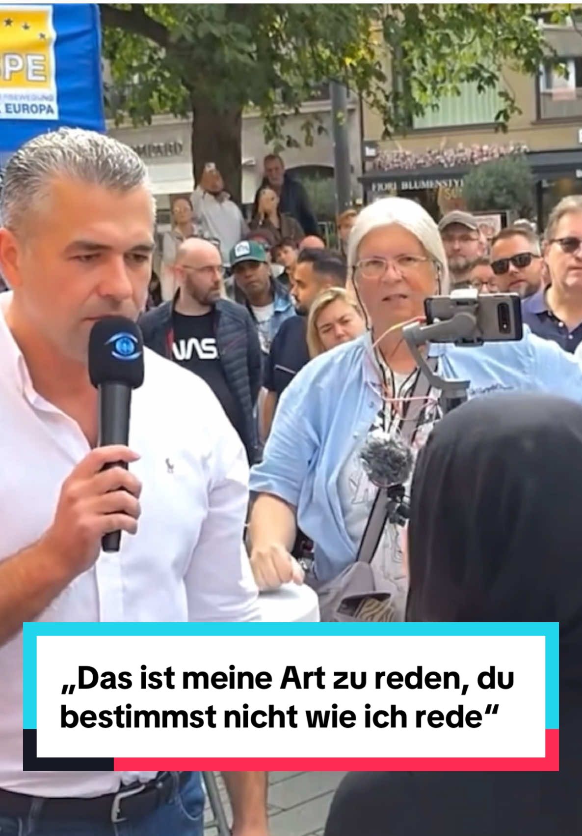 „Das ist meine Art zu reden, du bestimmst nicht wie ich rede!“ #düsseldorf #Irfan #irfanpeci #kundgebung #islam 