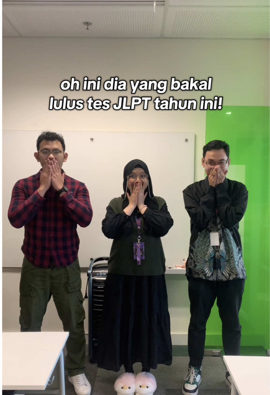 dilihat-lihat dari mukanya bakal lulus JLPT nih tahun ini🫵🏼 #kerjadijepang #belajarbahasajepang #kanji #bahasajepang #jlpt 