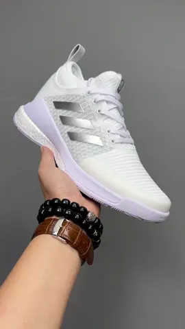 Adidas Crazy flight white