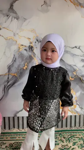 Cocok banget ni buat segala acara 🥰#tunik #tunikanak #tunikbrukat #tunikbrukatpremium #zizeouterbrokat #zizeouteranak #OOTD #fyp 