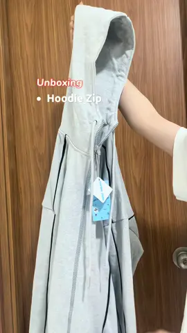 Hoodie Zip chân ái của GenZ✨🙋🏻‍♀️ #xuhuong #hoodiezip #tarboclub #aokhoac #localbrand 