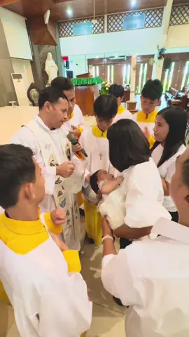 Semoga teladan Yesus yg jadi pedoman hidup mu ya Gwen. Jadilah baik seturut kehendak Tuhan, maka selamat lah hidup mu. #baptism #baptisbayikatolik #gerejakatolik #katolik #gerejastarnoldusjansenbekasi 