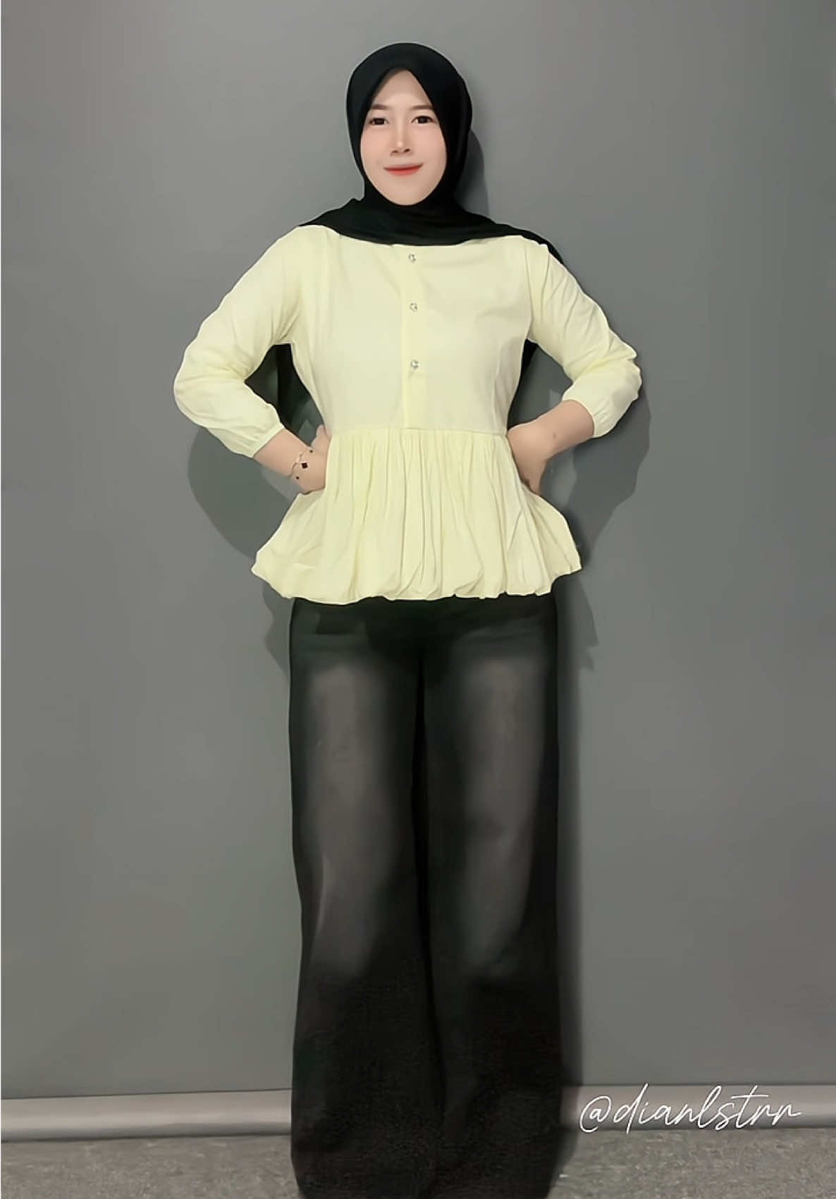 Gercep stock cuma dikit 🤏🏻  #blouse #ootdfashion 