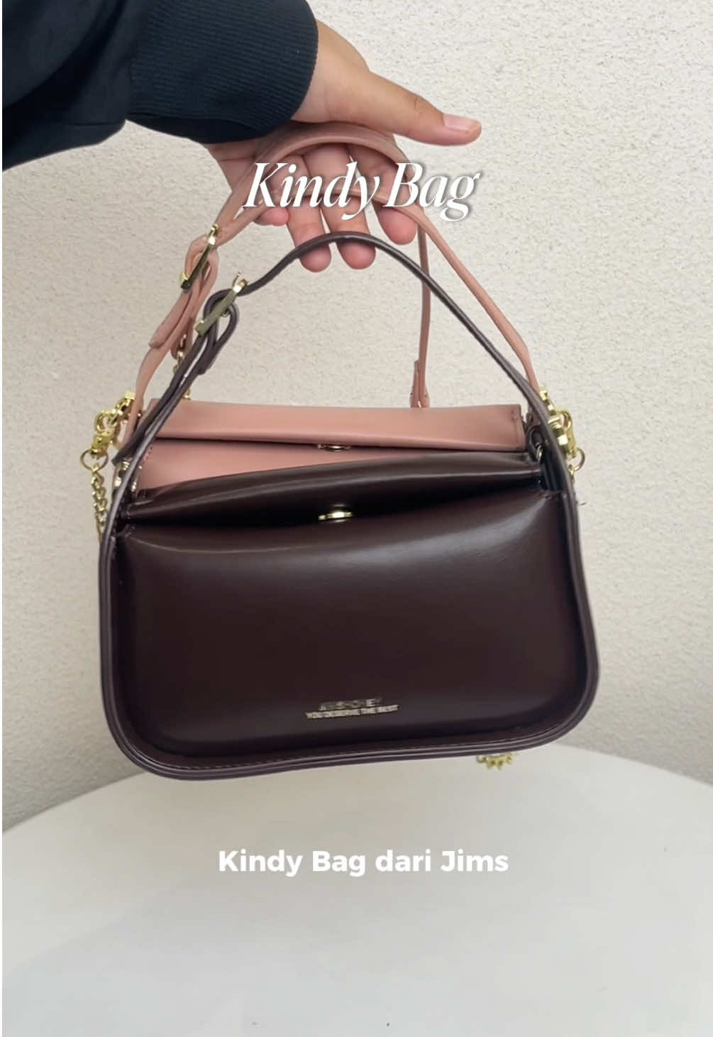 Mini bag gemes mungil, Kindy Bag back in stock! Dan punya warna terbaru in Brown🐻🫶🏻 #jimshoney #WIBGAJIAN #GajianSale #PromoGuncang88 #PromoGuncang99 #kindybag #tasjimshoney #taswanita 