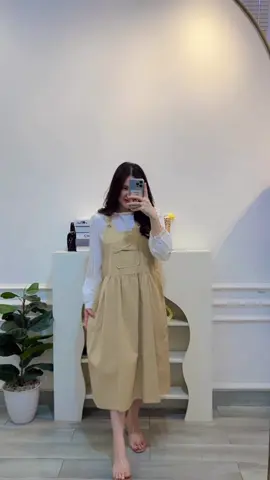 Yang kmren kehabisan warna orange boleh ambil nih warna cream cakep jugaaa ingat stok terbatas y 🥰#promoseruweekend #Deliviaclothing #overalldress #dresskekinian #bajukekinian #trending 