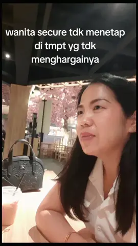 dia fokus kpd kebahagian batinnya dan kedamaian hatinya. #lewatberanda  #securewoman  #xbcyza 