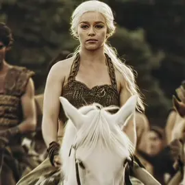 I like it better... || scp: @skywaik3rs || xuen || #edit #daenerystargaryen #gameofthrones #daenerystargaryenedit #emiliaclarke 
