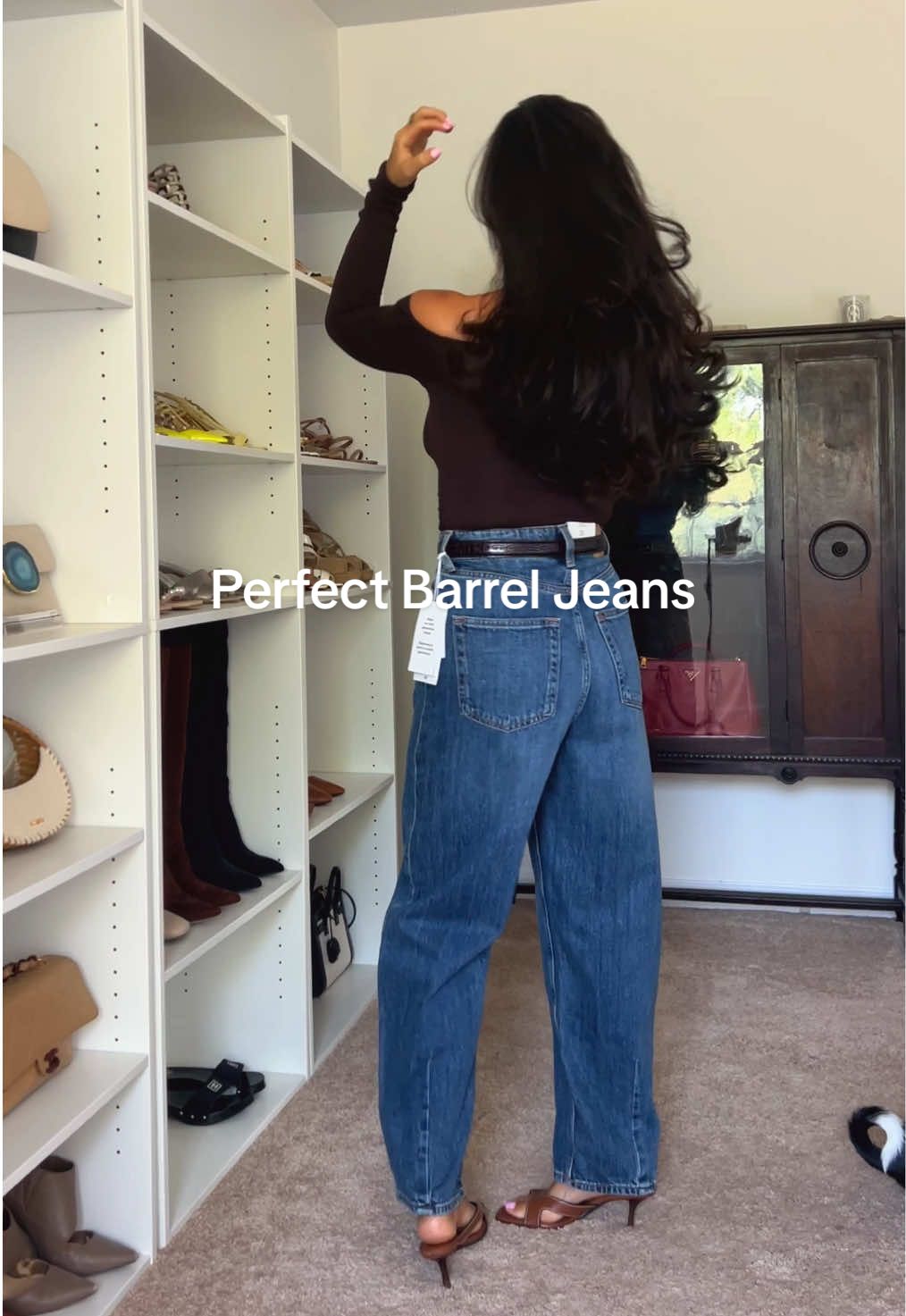 Short girlie approved 👖💙#jeans #barreljeans #fashiontiktok #tryonhaul #fyp 