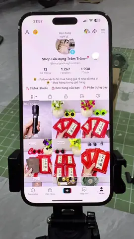 Tui k tin 1 sản phẩm mà mấy bà làm 10 20 video lại k ra đơn. Nếu k thể may mắn như người ta thì mình dùng sự kiên trì nỗ lực để tạo ra thành quả. Cố lên mấy bà ơi, nản mà bỏ là thua rồi đó #xaykenhtiktok #affiliate #tiepthilienket #chiasekinhnghiem #xuhuong  @Trâm Mèo Nè  @Trâm Mèo Nè  @Trâm Mèo Nè 